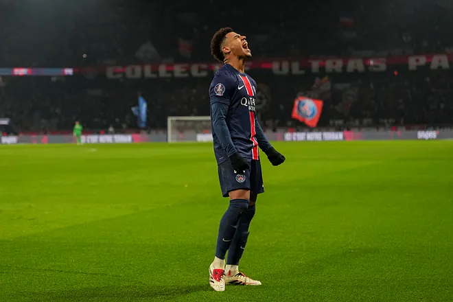 Doué se viste de Mbappé para aliviar a Luis Enrique